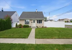 47 Berkeley Place, Oyster Bay, NY, 3 Bedrooms Bedrooms, 7 Rooms Rooms,1 BathroomBathrooms,Residential,For Rent,Berkeley,0,1047045 47 Berkeley Place, Oyster Bay, NY, 3 Bedrooms Bedrooms, 7 Rooms Rooms,1 BathroomBathrooms,Residential,For Rent,Berkeley,0,1047045