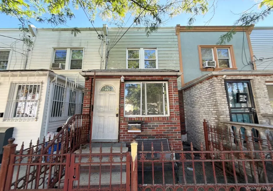 118-19 152nd Street, New York, NY, 2 Bedrooms Bedrooms, 5 Rooms Rooms,1 BathroomBathrooms,Residential,For Rent,152nd,0,1047964 118-19 152nd Street, New York, NY, 2 Bedrooms Bedrooms, 5 Rooms Rooms,1 BathroomBathrooms,Residential,For Rent,152nd,0,1047964