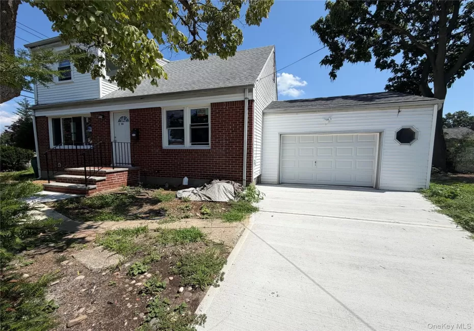 258 Brown Avenue, Hempstead, NY, 5 Bedrooms Bedrooms, 10 Rooms Rooms,3 BathroomsBathrooms,Residential,For Rent,Brown,0,1021188 258 Brown Avenue, Hempstead, NY, 5 Bedrooms Bedrooms, 10 Rooms Rooms,3 BathroomsBathrooms,Residential,For Rent,Brown,0,1021188