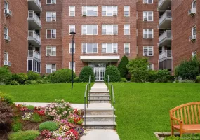1255 North Avenue, New Rochelle, NY, 2 Bedrooms Bedrooms, 4 Rooms Rooms,2 BathroomsBathrooms,Residential,For Rent,North,0,1025899 1255 North Avenue, New Rochelle, NY, 2 Bedrooms Bedrooms, 4 Rooms Rooms,2 BathroomsBathrooms,Residential,For Rent,North,0,1025899