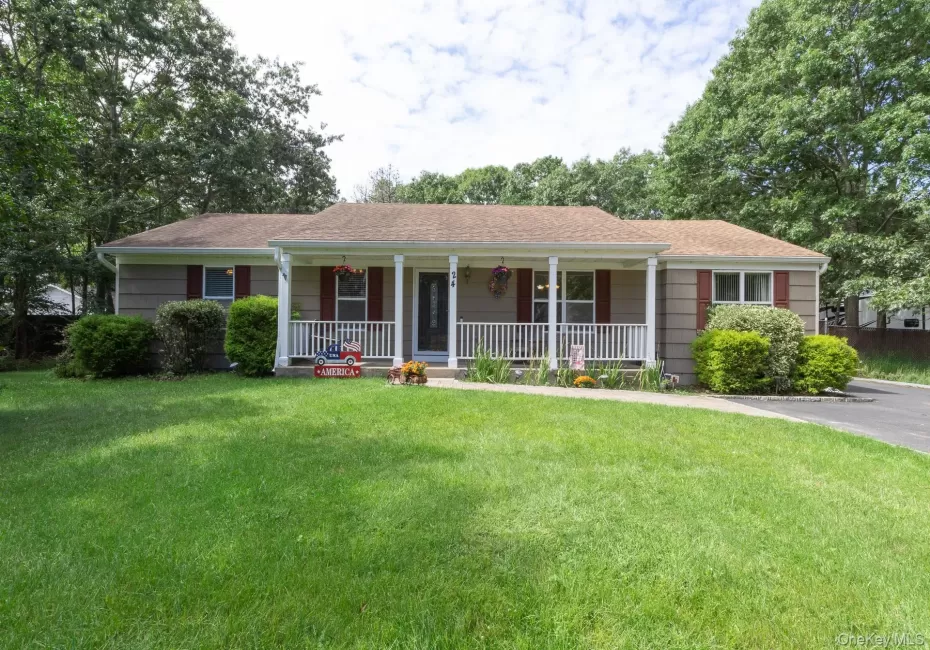 24 Evergreen Drive, Brookhaven, NY, 4 Bedrooms Bedrooms, 8 Rooms Rooms,3 BathroomsBathrooms,Residential,For Rent,Evergreen,0,1043961 24 Evergreen Drive, Brookhaven, NY, 4 Bedrooms Bedrooms, 8 Rooms Rooms,3 BathroomsBathrooms,Residential,For Rent,Evergreen,0,1043961