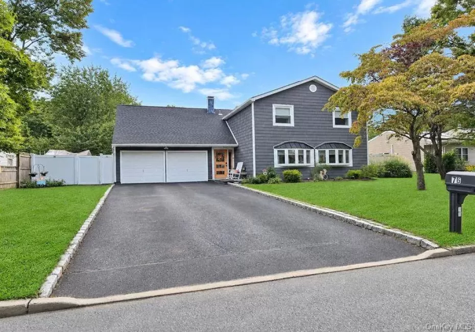 76 Corbin Avenue, Brookhaven, NY, 5 Bedrooms Bedrooms, 10 Rooms Rooms,3 BathroomsBathrooms,Residential,For Rent,Corbin,0,1047973 76 Corbin Avenue, Brookhaven, NY, 5 Bedrooms Bedrooms, 10 Rooms Rooms,3 BathroomsBathrooms,Residential,For Rent,Corbin,0,1047973