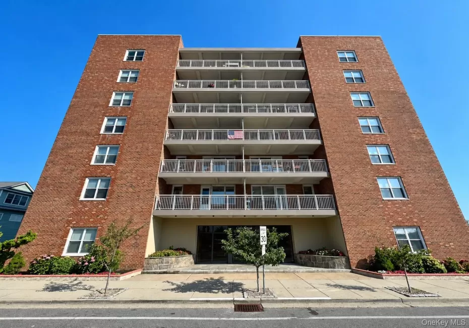 855 Broadway, Long Beach, NY, 2 Rooms Rooms,1 BathroomBathrooms,Residential Lease,For Rent,Broadway,0,1048109 855 Broadway, Long Beach, NY, 2 Rooms Rooms,1 BathroomBathrooms,Residential Lease,For Rent,Broadway,0,1048109