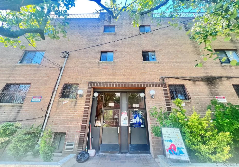 56-16 Seabury Street, New York, NY, 1 Bedroom Bedrooms, 3 Rooms Rooms,1 BathroomBathrooms,Residential,For Rent,Seabury,0,1048049 56-16 Seabury Street, New York, NY, 1 Bedroom Bedrooms, 3 Rooms Rooms,1 BathroomBathrooms,Residential,For Rent,Seabury,0,1048049