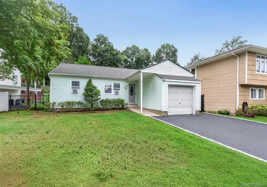 69 Terrace Drive, Huntington, NY, 3 Bedrooms Bedrooms, 5 Rooms Rooms,2 BathroomsBathrooms,Residential,For Rent,Terrace,0,1047619 69 Terrace Drive, Huntington, NY, 3 Bedrooms Bedrooms, 5 Rooms Rooms,2 BathroomsBathrooms,Residential,For Rent,Terrace,0,1047619