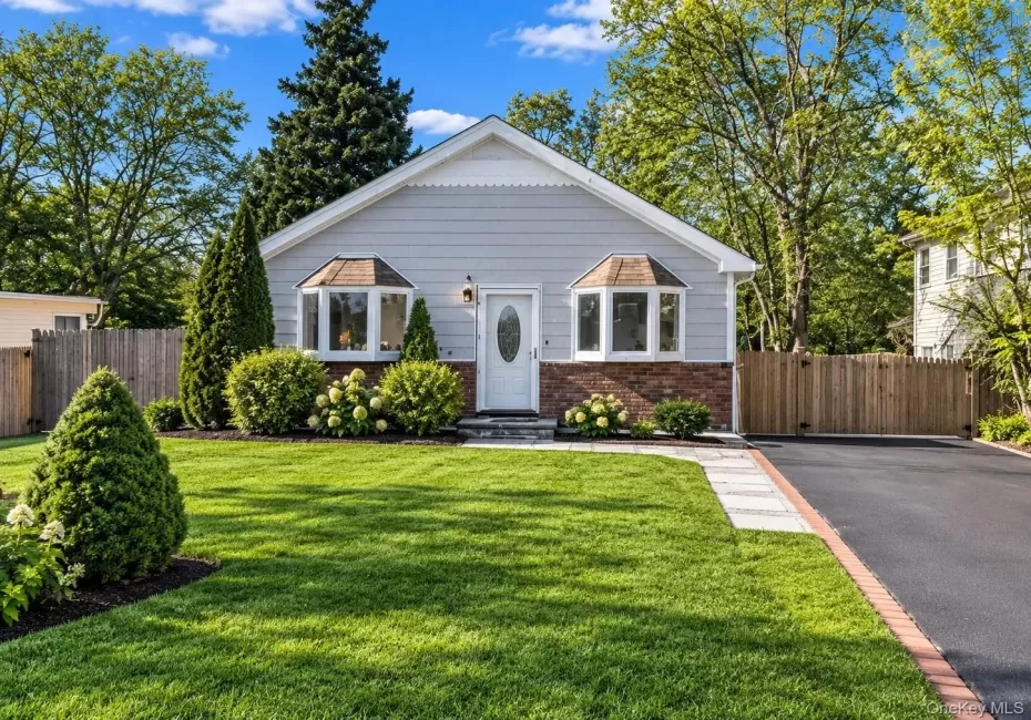 158 William Floyd Parkway, Brookhaven, NY, 3 Bedrooms Bedrooms, 5 Rooms Rooms,3 BathroomsBathrooms,Residential,For Rent,William Floyd Parkway,0,1047956 158 William Floyd Parkway, Brookhaven, NY, 3 Bedrooms Bedrooms, 5 Rooms Rooms,3 BathroomsBathrooms,Residential,For Rent,William Floyd Parkway,0,1047956