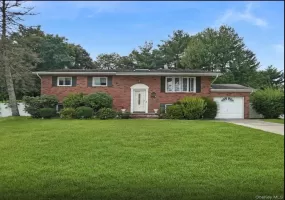 12 Bennington Place, Babylon, NY, 6 Bedrooms Bedrooms, 9 Rooms Rooms,2 BathroomsBathrooms,Residential,For Rent,Bennington,0,1047037 12 Bennington Place, Babylon, NY, 6 Bedrooms Bedrooms, 9 Rooms Rooms,2 BathroomsBathrooms,Residential,For Rent,Bennington,0,1047037