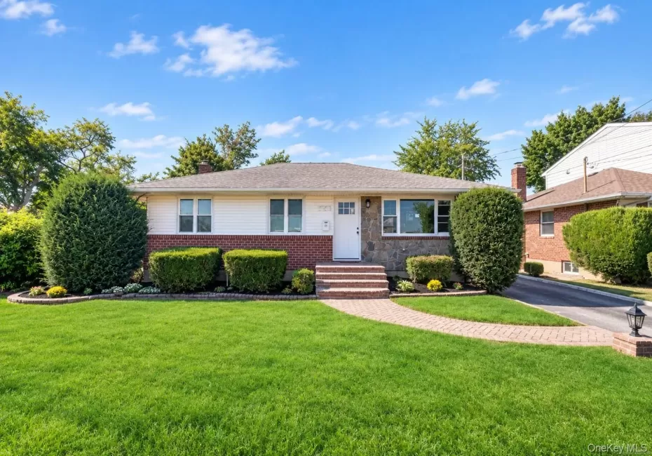 1839 Front Street, Hempstead, NY, 3 Bedrooms Bedrooms, 7 Rooms Rooms,2 BathroomsBathrooms,Residential,For Rent,Front,0,1048203 1839 Front Street, Hempstead, NY, 3 Bedrooms Bedrooms, 7 Rooms Rooms,2 BathroomsBathrooms,Residential,For Rent,Front,0,1048203