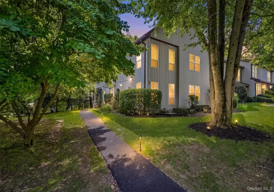 25 Villa Drive, Peekskill, NY, 1 Bedroom Bedrooms, 4 Rooms Rooms,2 BathroomsBathrooms,Residential,For Rent,Villa,0,1048039 25 Villa Drive, Peekskill, NY, 1 Bedroom Bedrooms, 4 Rooms Rooms,2 BathroomsBathrooms,Residential,For Rent,Villa,0,1048039