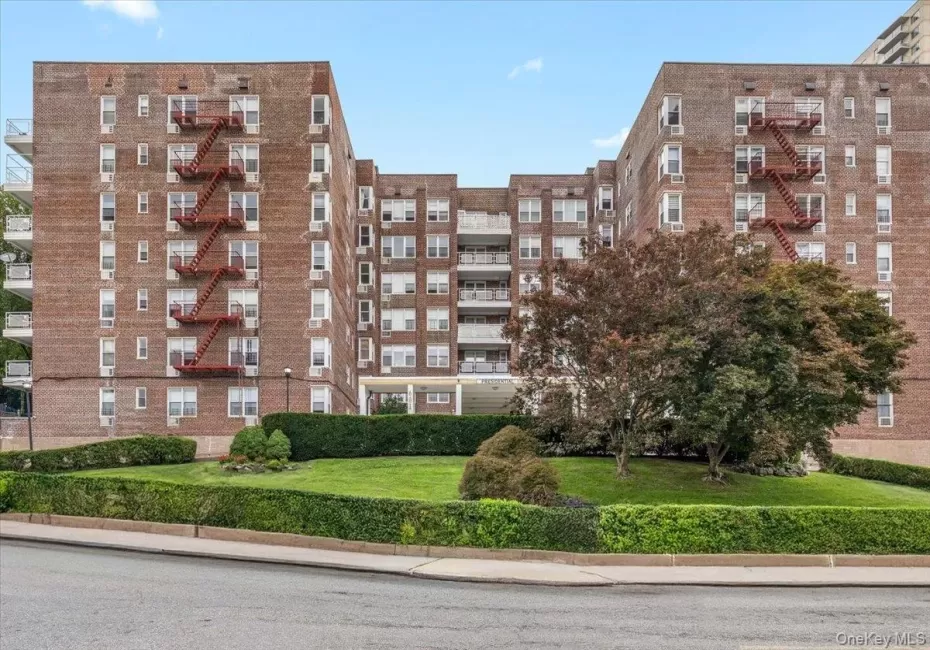 601 Kappock Street, New York, NY, 1 Bedroom Bedrooms, 3 Rooms Rooms,1 BathroomBathrooms,Residential,For Rent,Kappock,0,1042504 601 Kappock Street, New York, NY, 1 Bedroom Bedrooms, 3 Rooms Rooms,1 BathroomBathrooms,Residential,For Rent,Kappock,0,1042504