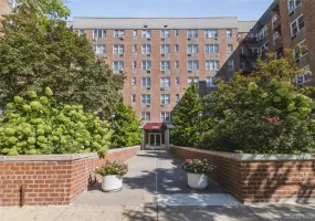 2 Sadore Lane, Yonkers, NY, 2 Bedrooms Bedrooms, 4 Rooms Rooms,1 BathroomBathrooms,Residential Lease,For Rent,Sadore Lane,0,1048151 2 Sadore Lane, Yonkers, NY, 2 Bedrooms Bedrooms, 4 Rooms Rooms,1 BathroomBathrooms,Residential Lease,For Rent,Sadore Lane,0,1048151