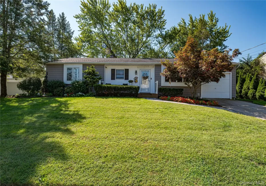 10 Stonehurst Circle, Brookhaven, NY, 3 Bedrooms Bedrooms, 7 Rooms Rooms,2 BathroomsBathrooms,Residential,For Rent,Stonehurst,0,1048451 10 Stonehurst Circle, Brookhaven, NY, 3 Bedrooms Bedrooms, 7 Rooms Rooms,2 BathroomsBathrooms,Residential,For Rent,Stonehurst,0,1048451