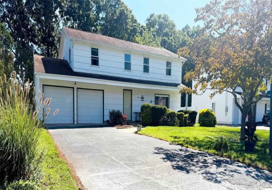 38 Appel Drive, Brookhaven, NY, 5 Bedrooms Bedrooms, 8 Rooms Rooms,2 BathroomsBathrooms,Residential,For Rent,Appel,0,1030193 38 Appel Drive, Brookhaven, NY, 5 Bedrooms Bedrooms, 8 Rooms Rooms,2 BathroomsBathrooms,Residential,For Rent,Appel,0,1030193