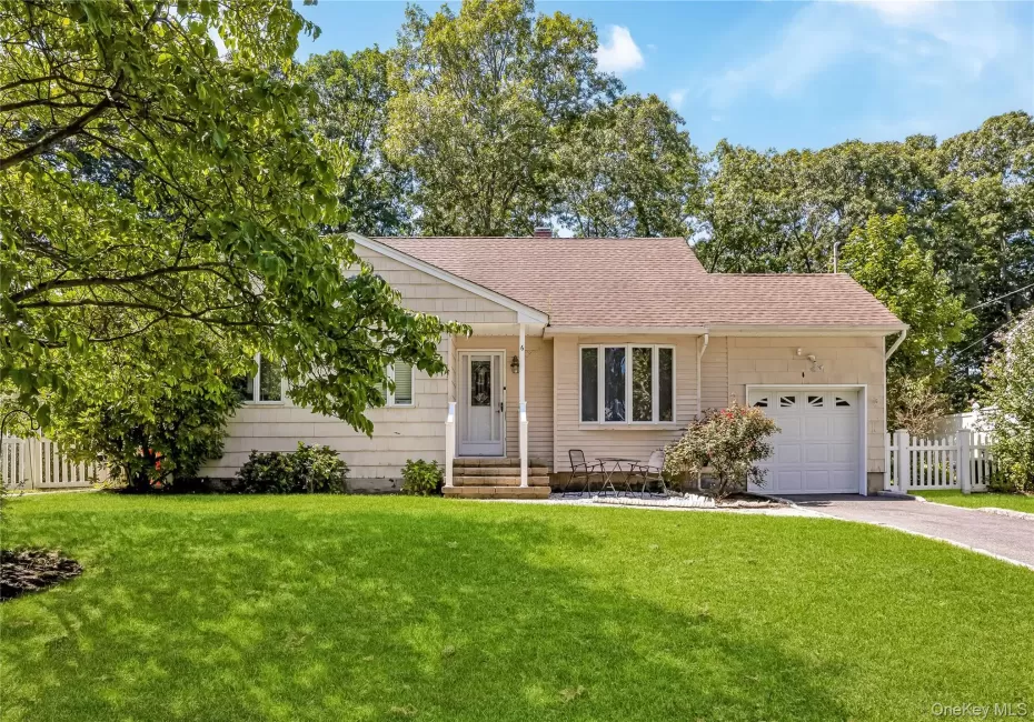 6 Sybil Place, Smithtown, NY, 3 Bedrooms Bedrooms, 6 Rooms Rooms,1 BathroomBathrooms,Residential,For Rent,Sybil,0,1043462 6 Sybil Place, Smithtown, NY, 3 Bedrooms Bedrooms, 6 Rooms Rooms,1 BathroomBathrooms,Residential,For Rent,Sybil,0,1043462