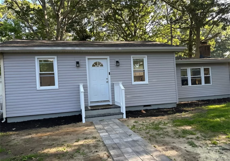 10 Barclay Road, Brookhaven, NY, 3 Bedrooms Bedrooms, 5 Rooms Rooms,1 BathroomBathrooms,Residential,For Rent,Barclay,0,1046286 10 Barclay Road, Brookhaven, NY, 3 Bedrooms Bedrooms, 5 Rooms Rooms,1 BathroomBathrooms,Residential,For Rent,Barclay,0,1046286