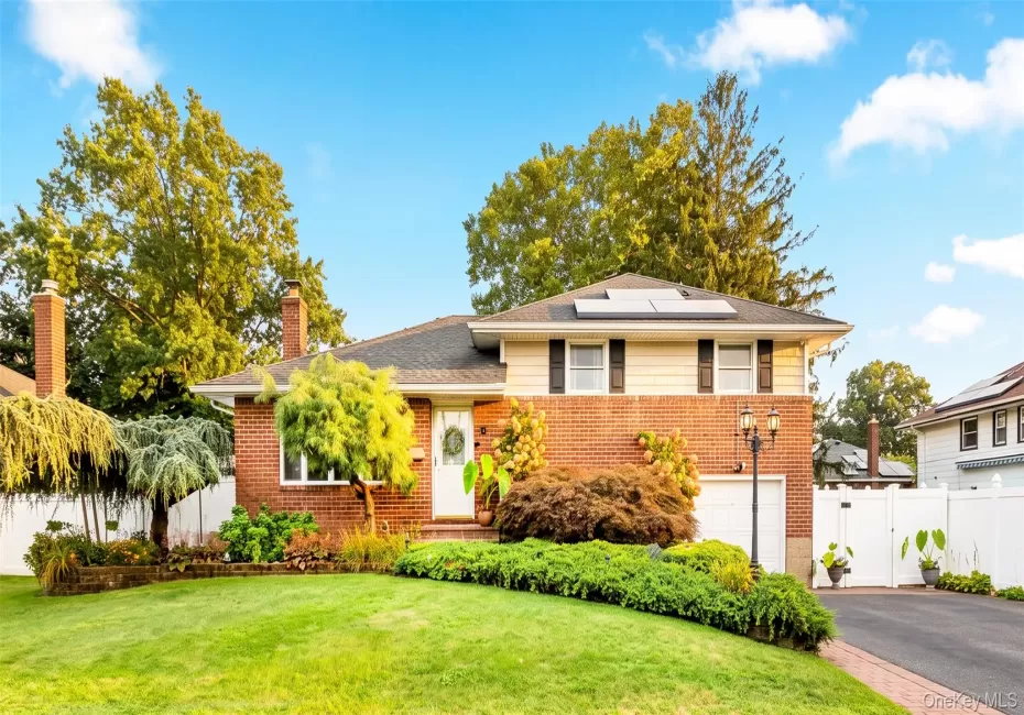 54 Jacqueline Road, Oyster Bay, NY, 4 Bedrooms Bedrooms, 10 Rooms Rooms,3 BathroomsBathrooms,Residential,For Rent,Jacqueline,0,1047024 54 Jacqueline Road, Oyster Bay, NY, 4 Bedrooms Bedrooms, 10 Rooms Rooms,3 BathroomsBathrooms,Residential,For Rent,Jacqueline,0,1047024