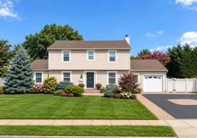 8 Curlew Place, Oyster Bay, NY, 4 Bedrooms Bedrooms, 8 Rooms Rooms,2 BathroomsBathrooms,Residential,For Rent,Curlew,0,1047091 8 Curlew Place, Oyster Bay, NY, 4 Bedrooms Bedrooms, 8 Rooms Rooms,2 BathroomsBathrooms,Residential,For Rent,Curlew,0,1047091