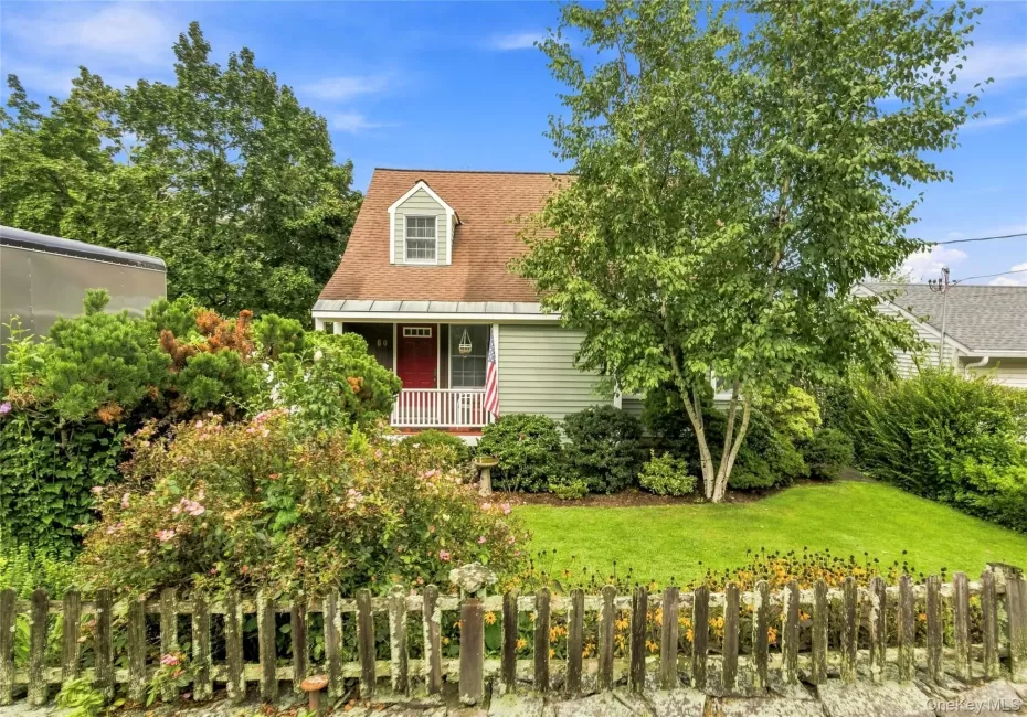 60 Livingston Avenue, Mount Pleasant, NY, 3 Bedrooms Bedrooms, 8 Rooms Rooms,2 BathroomsBathrooms,Residential,For Rent,Livingston,0,1046582 60 Livingston Avenue, Mount Pleasant, NY, 3 Bedrooms Bedrooms, 8 Rooms Rooms,2 BathroomsBathrooms,Residential,For Rent,Livingston,0,1046582