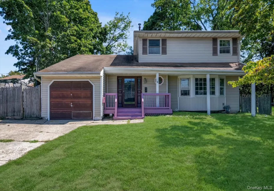 136 Broadway, Huntington, NY, 3 Bedrooms Bedrooms, 6 Rooms Rooms,1 BathroomBathrooms,Residential,For Rent,Broadway,0,1048885 136 Broadway, Huntington, NY, 3 Bedrooms Bedrooms, 6 Rooms Rooms,1 BathroomBathrooms,Residential,For Rent,Broadway,0,1048885