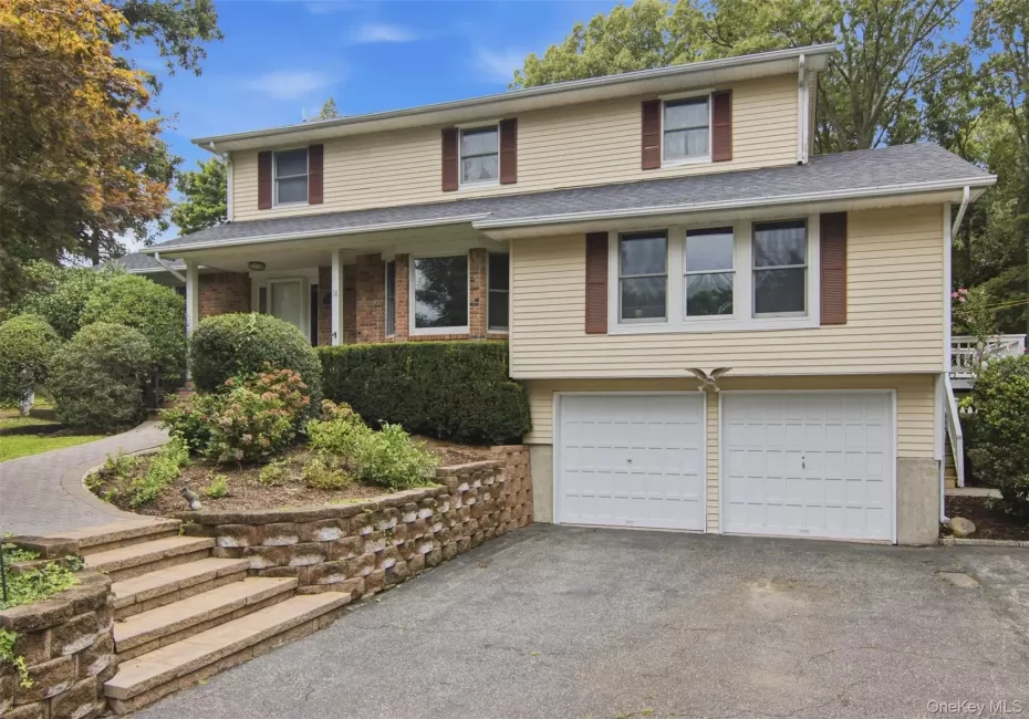18 White Deer Court, Huntington, NY, 4 Bedrooms Bedrooms, 12 Rooms Rooms,3 BathroomsBathrooms,Residential,For Rent,White Deer,0,1048704 18 White Deer Court, Huntington, NY, 4 Bedrooms Bedrooms, 12 Rooms Rooms,3 BathroomsBathrooms,Residential,For Rent,White Deer,0,1048704