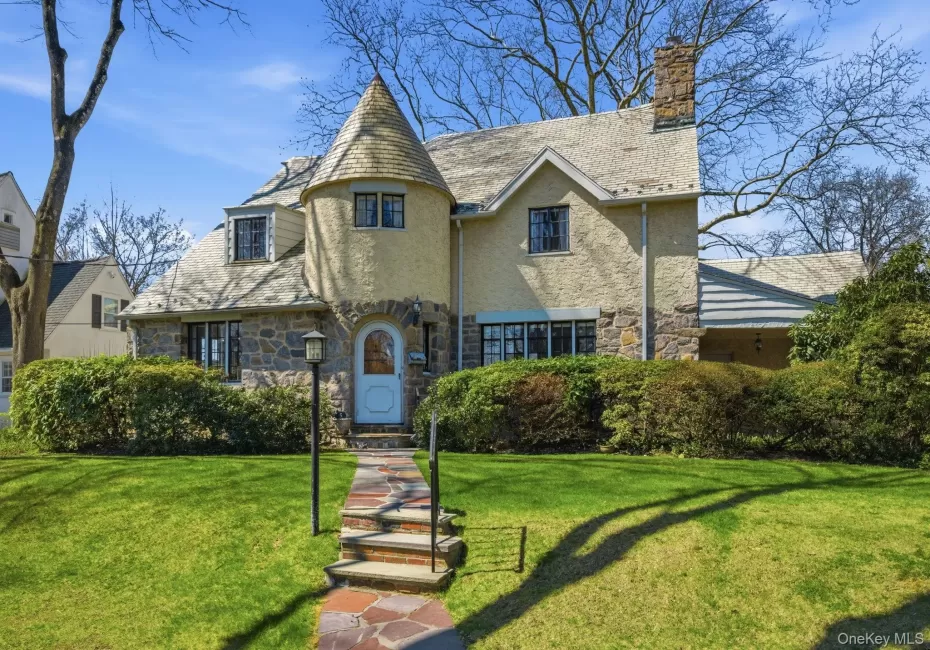 5 Seymour Place, White Plains, NY, 4 Bedrooms Bedrooms, 8 Rooms Rooms,3 BathroomsBathrooms,Residential Lease,For Rent,Seymour,0,984310 5 Seymour Place, White Plains, NY, 4 Bedrooms Bedrooms, 8 Rooms Rooms,3 BathroomsBathrooms,Residential Lease,For Rent,Seymour,0,984310