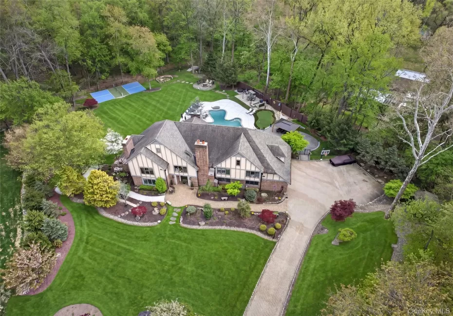 4 Abbey Road, Orangetown, NY, 6 Bedrooms Bedrooms, 20 Rooms Rooms,5 BathroomsBathrooms,Residential,For Rent,Abbey,0,992777 4 Abbey Road, Orangetown, NY, 6 Bedrooms Bedrooms, 20 Rooms Rooms,5 BathroomsBathrooms,Residential,For Rent,Abbey,0,992777