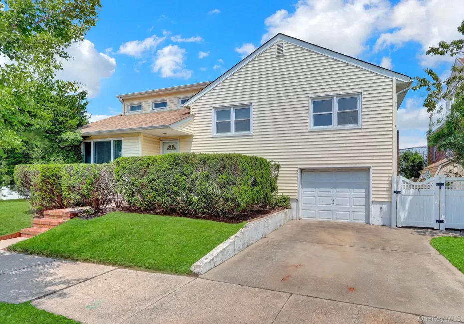 335 State Street, Long Beach, NY, 5 Bedrooms Bedrooms, 11 Rooms Rooms,2 BathroomsBathrooms,Residential,For Rent,State,0,1012542 335 State Street, Long Beach, NY, 5 Bedrooms Bedrooms, 11 Rooms Rooms,2 BathroomsBathrooms,Residential,For Rent,State,0,1012542