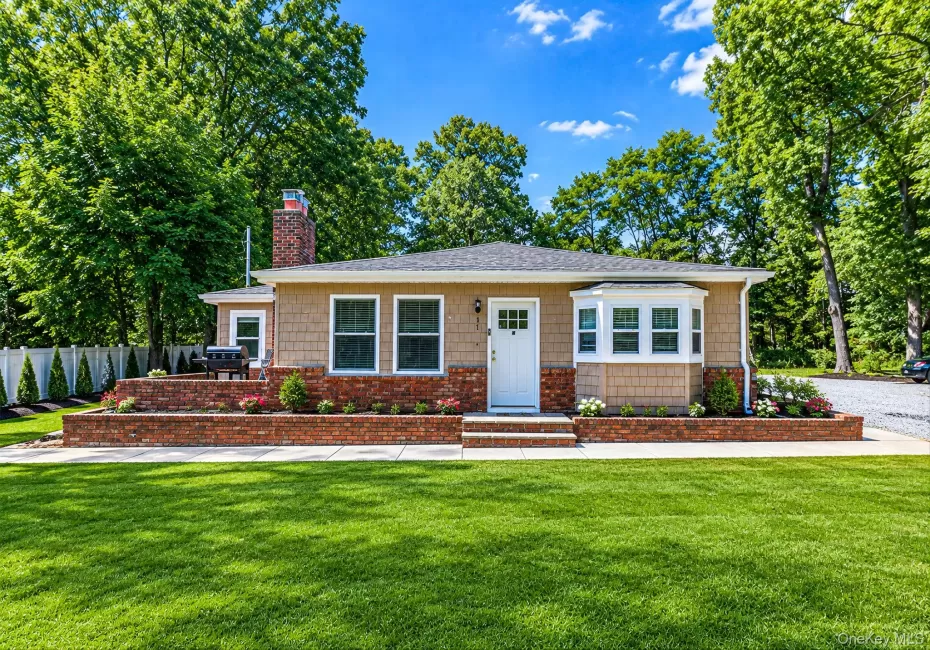 4 Sunny Road, Smithtown, NY, 3 Bedrooms Bedrooms, 6 Rooms Rooms,1 BathroomBathrooms,Residential,For Rent,Sunny,0,1041719 4 Sunny Road, Smithtown, NY, 3 Bedrooms Bedrooms, 6 Rooms Rooms,1 BathroomBathrooms,Residential,For Rent,Sunny,0,1041719