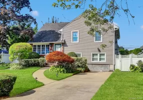 948 Simon Place, Hempstead, NY, 5 Bedrooms Bedrooms, 7 Rooms Rooms,2 BathroomsBathrooms,Residential,For Rent,Simon,0,1045598 948 Simon Place, Hempstead, NY, 5 Bedrooms Bedrooms, 7 Rooms Rooms,2 BathroomsBathrooms,Residential,For Rent,Simon,0,1045598