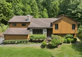 66 Maple Wood Drive, Southeast, NY, 3 Bedrooms Bedrooms, 11 Rooms Rooms,2 BathroomsBathrooms,Residential,For Rent,Maple Wood,0,1039488 66 Maple Wood Drive, Southeast, NY, 3 Bedrooms Bedrooms, 11 Rooms Rooms,2 BathroomsBathrooms,Residential,For Rent,Maple Wood,0,1039488