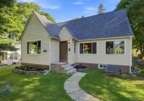 43 Elm Street, Wawarsing, NY, 3 Bedrooms Bedrooms, 7 Rooms Rooms,2 BathroomsBathrooms,Residential,For Rent,Elm,0,1032075 43 Elm Street, Wawarsing, NY, 3 Bedrooms Bedrooms, 7 Rooms Rooms,2 BathroomsBathrooms,Residential,For Rent,Elm,0,1032075