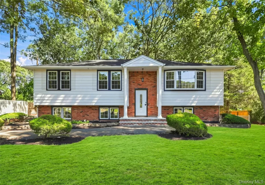 147 Pauls Path, Brookhaven, NY, 6 Bedrooms Bedrooms, 10 Rooms Rooms,2 BathroomsBathrooms,Residential,For Rent,Pauls,0,1047460 147 Pauls Path, Brookhaven, NY, 6 Bedrooms Bedrooms, 10 Rooms Rooms,2 BathroomsBathrooms,Residential,For Rent,Pauls,0,1047460