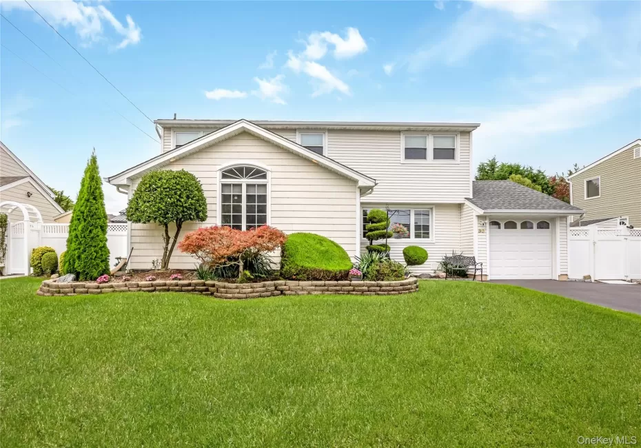 30 Swan Drive, Oyster Bay, NY, 4 Bedrooms Bedrooms, 8 Rooms Rooms,2 BathroomsBathrooms,Residential,For Rent,Swan,0,1046753 30 Swan Drive, Oyster Bay, NY, 4 Bedrooms Bedrooms, 8 Rooms Rooms,2 BathroomsBathrooms,Residential,For Rent,Swan,0,1046753