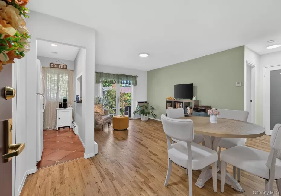 1 Toms Point Lane, North Hempstead, NY, 1 Bedroom Bedrooms, 3 Rooms Rooms,1 BathroomBathrooms,Residential,For Rent,Toms Point,0,1047574 1 Toms Point Lane, North Hempstead, NY, 1 Bedroom Bedrooms, 3 Rooms Rooms,1 BathroomBathrooms,Residential,For Rent,Toms Point,0,1047574