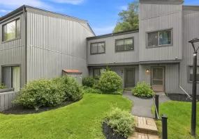 1905 Magnolia Walk, Poughkeepsie, NY, 3 Bedrooms Bedrooms, 8 Rooms Rooms,2 BathroomsBathrooms,Residential,For Rent,Magnolia,0,997362 1905 Magnolia Walk, Poughkeepsie, NY, 3 Bedrooms Bedrooms, 8 Rooms Rooms,2 BathroomsBathrooms,Residential,For Rent,Magnolia,0,997362