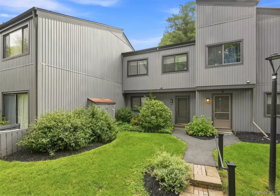 1905 Magnolia Walk, Poughkeepsie, NY, 3 Bedrooms Bedrooms, 8 Rooms Rooms,2 BathroomsBathrooms,Residential,For Rent,Magnolia,0,997362 1905 Magnolia Walk, Poughkeepsie, NY, 3 Bedrooms Bedrooms, 8 Rooms Rooms,2 BathroomsBathrooms,Residential,For Rent,Magnolia,0,997362