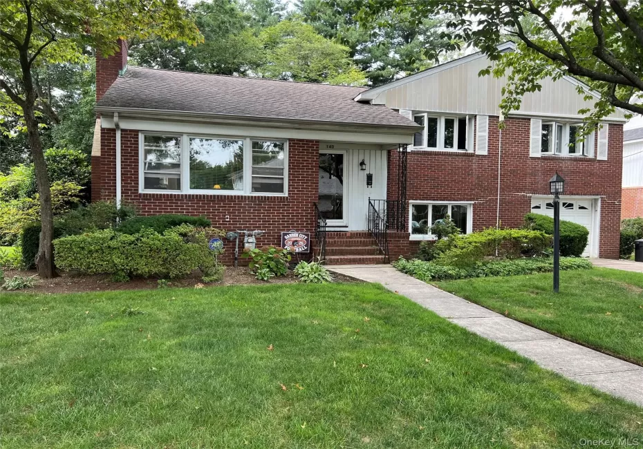 140 Hayes Street, Hempstead, NY, 3 Bedrooms Bedrooms, 7 Rooms Rooms,2 BathroomsBathrooms,Residential Lease,For Rent,Hayes,0,1045172 140 Hayes Street, Hempstead, NY, 3 Bedrooms Bedrooms, 7 Rooms Rooms,2 BathroomsBathrooms,Residential Lease,For Rent,Hayes,0,1045172