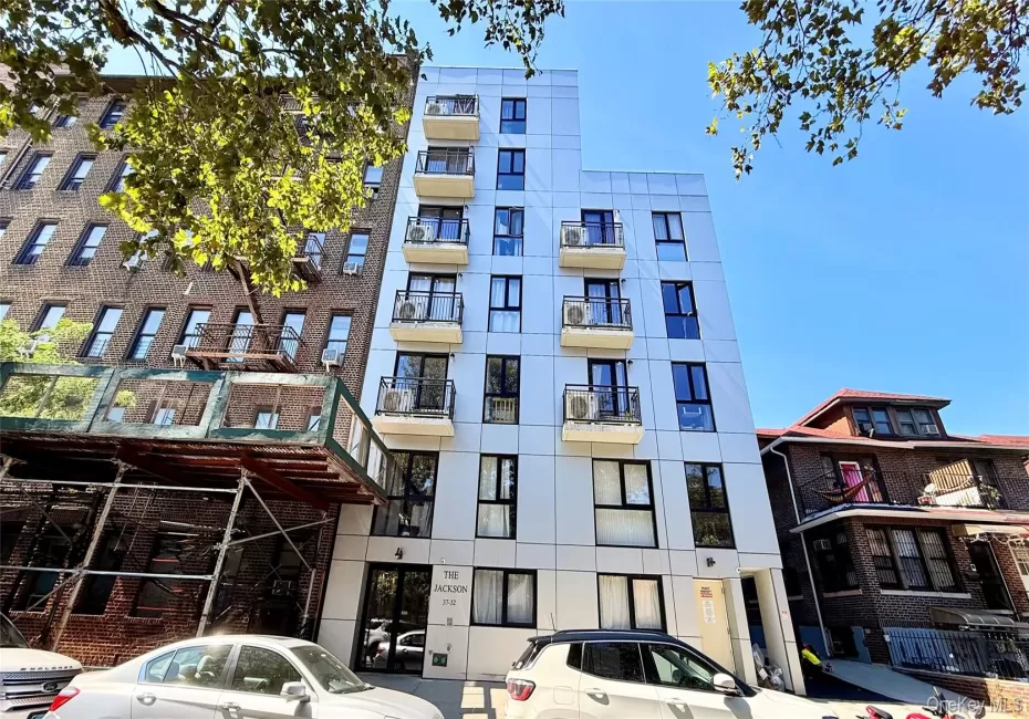 37-32 89 Street, New York, NY, 1 Bedroom Bedrooms, 5 Rooms Rooms,2 BathroomsBathrooms,Residential Lease,For Rent,89,0,1048677 37-32 89 Street, New York, NY, 1 Bedroom Bedrooms, 5 Rooms Rooms,2 BathroomsBathrooms,Residential Lease,For Rent,89,0,1048677