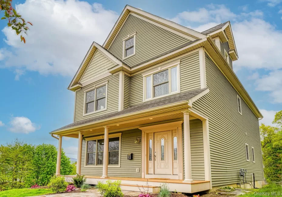 81 Nicoll Street, Newburgh (city), NY, 3 Bedrooms Bedrooms, 12 Rooms Rooms,2 BathroomsBathrooms,Residential Lease,For Rent,Nicoll,0,1047799 81 Nicoll Street, Newburgh (city), NY, 3 Bedrooms Bedrooms, 12 Rooms Rooms,2 BathroomsBathrooms,Residential Lease,For Rent,Nicoll,0,1047799
