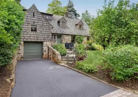 106 Glenwood Avenue, New Rochelle, NY, 5 Bedrooms Bedrooms, 9 Rooms Rooms,3 BathroomsBathrooms,Residential,For Rent,Glenwood,0,1042214 106 Glenwood Avenue, New Rochelle, NY, 5 Bedrooms Bedrooms, 9 Rooms Rooms,3 BathroomsBathrooms,Residential,For Rent,Glenwood,0,1042214