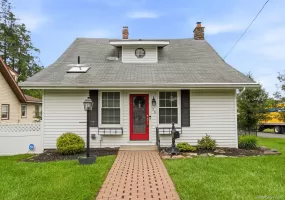 70 Serven Street, Orangetown, NY, 2 Bedrooms Bedrooms, 8 Rooms Rooms,2 BathroomsBathrooms,Residential,For Rent,Serven,0,1047768 70 Serven Street, Orangetown, NY, 2 Bedrooms Bedrooms, 8 Rooms Rooms,2 BathroomsBathrooms,Residential,For Rent,Serven,0,1047768