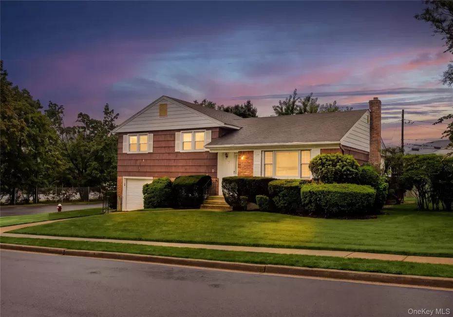 7 Barby Lane, Oyster Bay, NY, 4 Bedrooms Bedrooms, 7 Rooms Rooms,3 BathroomsBathrooms,Residential,For Rent,Barby,0,1048093 7 Barby Lane, Oyster Bay, NY, 4 Bedrooms Bedrooms, 7 Rooms Rooms,3 BathroomsBathrooms,Residential,For Rent,Barby,0,1048093