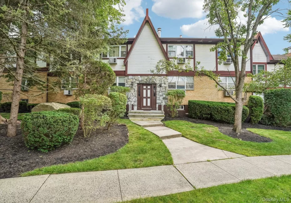 19 Somerset Drive, Ramapo, NY, 2 Bedrooms Bedrooms, 4 Rooms Rooms,2 BathroomsBathrooms,Residential,For Rent,Somerset,0,1033513 19 Somerset Drive, Ramapo, NY, 2 Bedrooms Bedrooms, 4 Rooms Rooms,2 BathroomsBathrooms,Residential,For Rent,Somerset,0,1033513