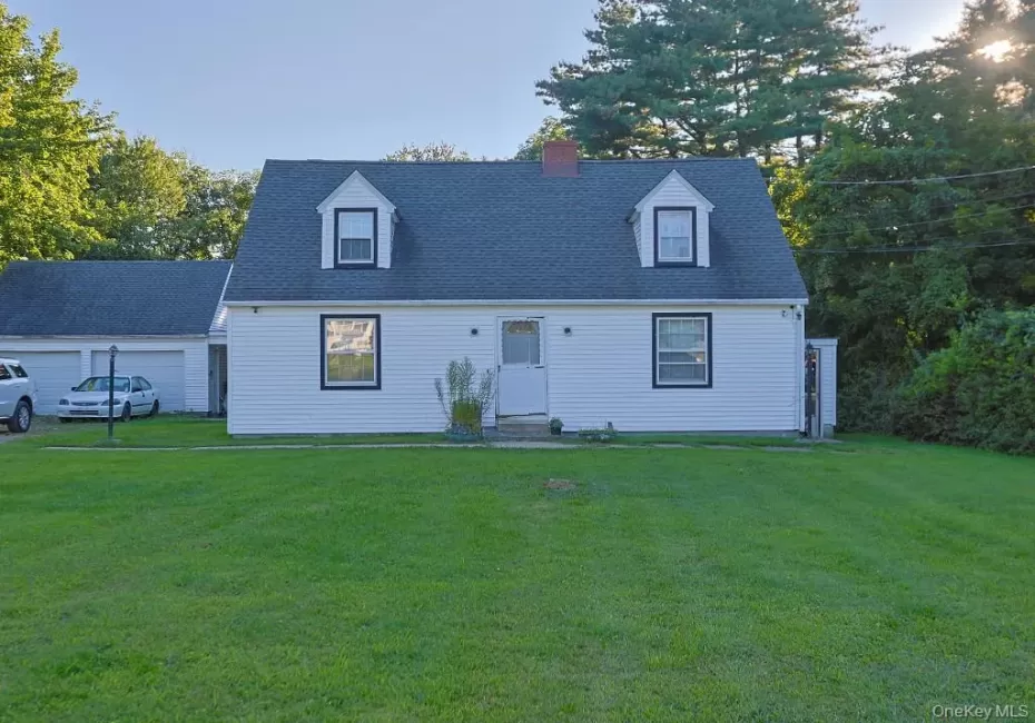 580 Route 17M, Middletown, NY, 5 Bedrooms Bedrooms, 8 Rooms Rooms,2 BathroomsBathrooms,Residential,For Rent,Route 17M,0,1046630 580 Route 17M, Middletown, NY, 5 Bedrooms Bedrooms, 8 Rooms Rooms,2 BathroomsBathrooms,Residential,For Rent,Route 17M,0,1046630