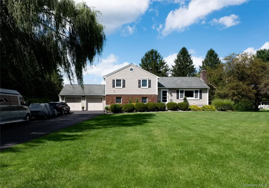 15 Deer View Lane, Beekman, NY, 4 Bedrooms Bedrooms, 8 Rooms Rooms,2 BathroomsBathrooms,Residential,For Rent,Deer View,0,1048481 15 Deer View Lane, Beekman, NY, 4 Bedrooms Bedrooms, 8 Rooms Rooms,2 BathroomsBathrooms,Residential,For Rent,Deer View,0,1048481