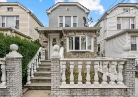 101-59 133rd Street, New York, NY, 3 Bedrooms Bedrooms, 5 Rooms Rooms,2 BathroomsBathrooms,Residential,For Rent,133rd,0,1048117 101-59 133rd Street, New York, NY, 3 Bedrooms Bedrooms, 5 Rooms Rooms,2 BathroomsBathrooms,Residential,For Rent,133rd,0,1048117