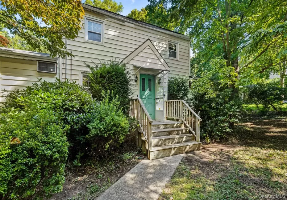 11 Woodycrest Drive, Huntington, NY, 6 Bedrooms Bedrooms, 13 Rooms Rooms,3 BathroomsBathrooms,Residential,For Rent,Woodycrest,0,1048005 11 Woodycrest Drive, Huntington, NY, 6 Bedrooms Bedrooms, 13 Rooms Rooms,3 BathroomsBathrooms,Residential,For Rent,Woodycrest,0,1048005