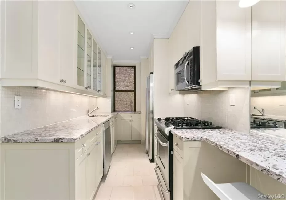 595 End Avenue, New York, NY, 1 Bedroom Bedrooms, 4 Rooms Rooms,1 BathroomBathrooms,Residential,For Rent,End,0,990880 595 End Avenue, New York, NY, 1 Bedroom Bedrooms, 4 Rooms Rooms,1 BathroomBathrooms,Residential,For Rent,End,0,990880