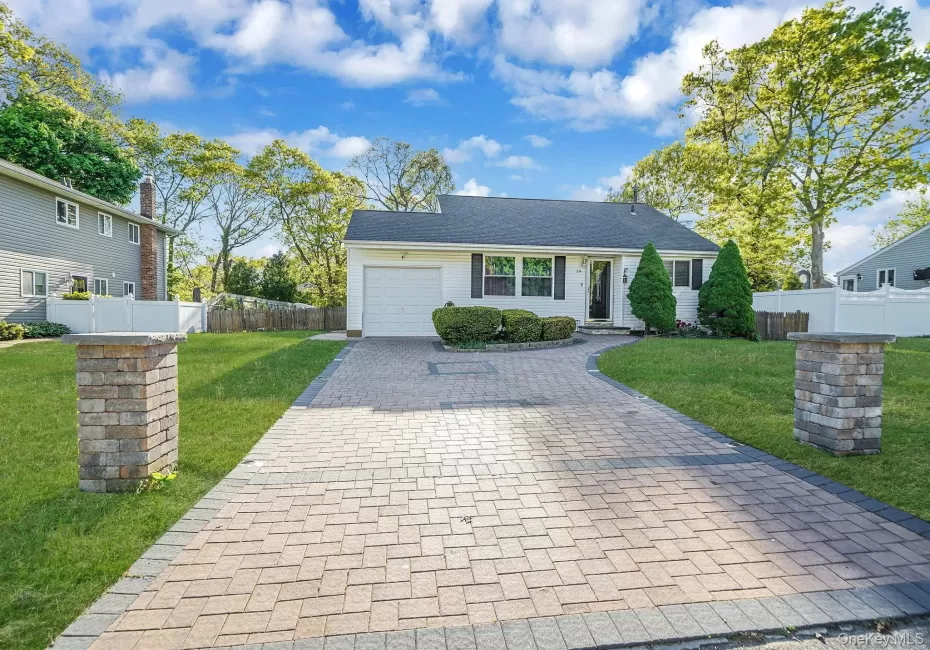 39 Superior Street, Brookhaven, NY, 3 Bedrooms Bedrooms, 9 Rooms Rooms,2 BathroomsBathrooms,Residential,For Rent,Superior,0,1048895 39 Superior Street, Brookhaven, NY, 3 Bedrooms Bedrooms, 9 Rooms Rooms,2 BathroomsBathrooms,Residential,For Rent,Superior,0,1048895