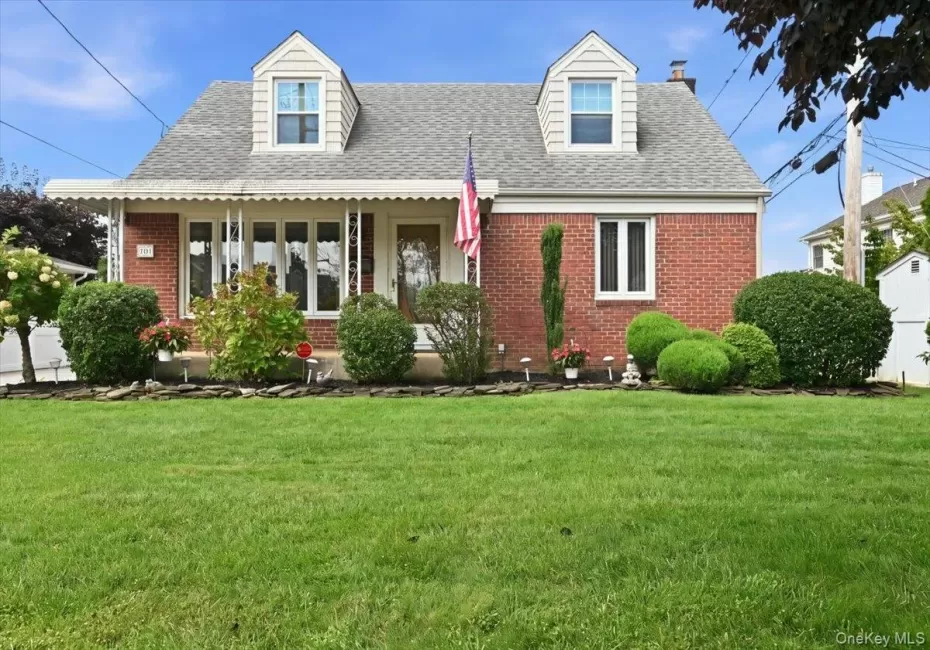 303 Caroline Avenue, Hempstead, NY, 4 Bedrooms Bedrooms, 7 Rooms Rooms,2 BathroomsBathrooms,Residential,For Rent,Caroline,0,1045629 303 Caroline Avenue, Hempstead, NY, 4 Bedrooms Bedrooms, 7 Rooms Rooms,2 BathroomsBathrooms,Residential,For Rent,Caroline,0,1045629